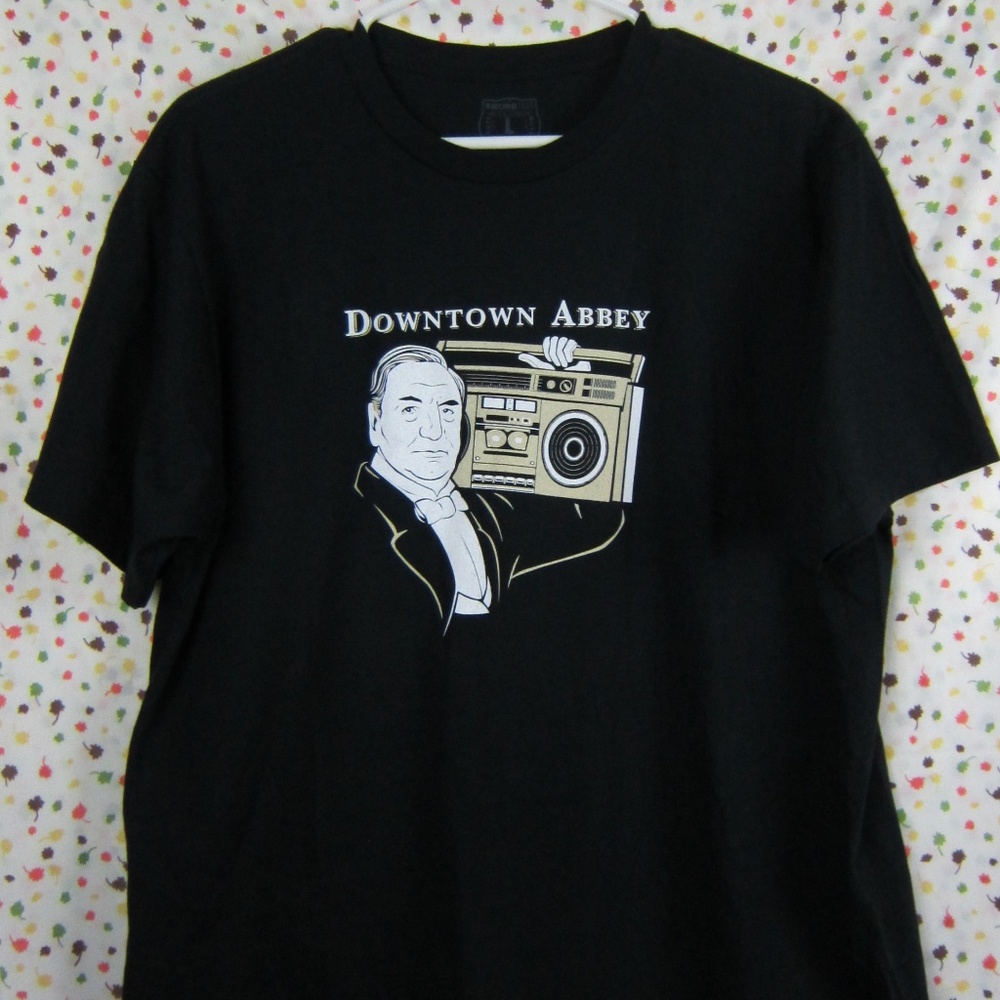Downtown Abbey Black. Sz Large. Like New